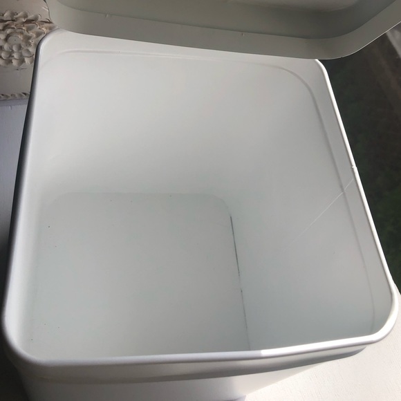 LAUNDRY 25 cents Metal Tin HTF RARE - Picture 3 of 6